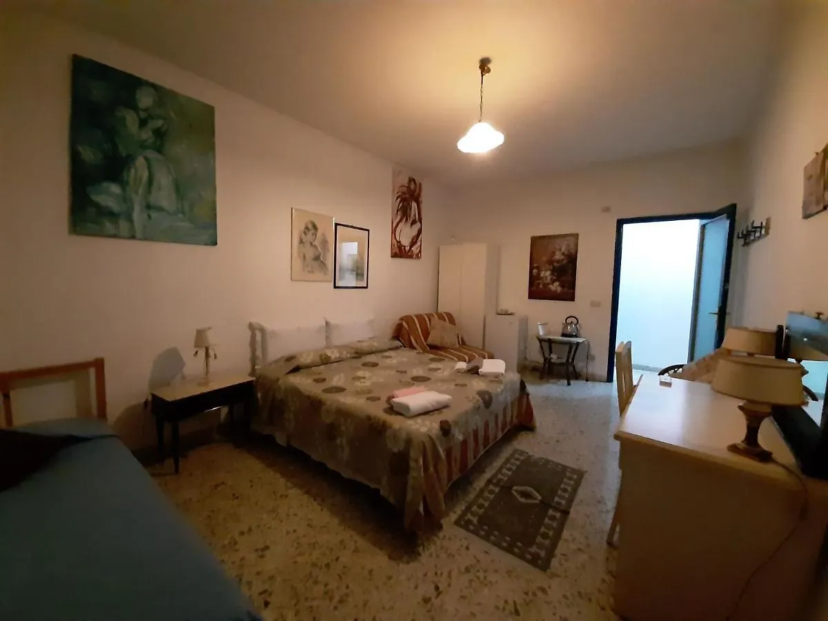 Tranquil Holiday Home In Taormina Near Isola Bella Sea 0*,  Italia
